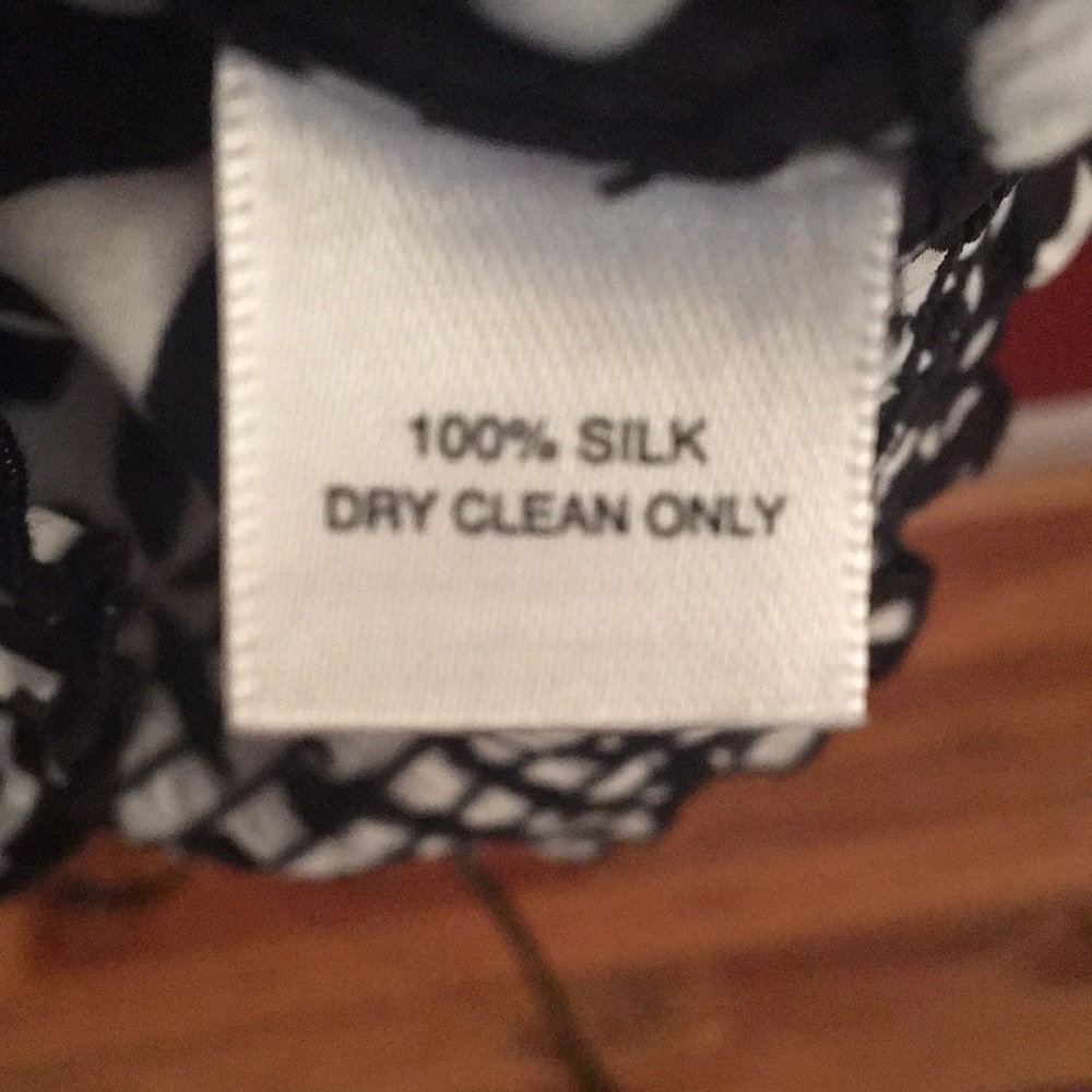 WHBM Silk on or off shoulder top - Picture 3 of 3